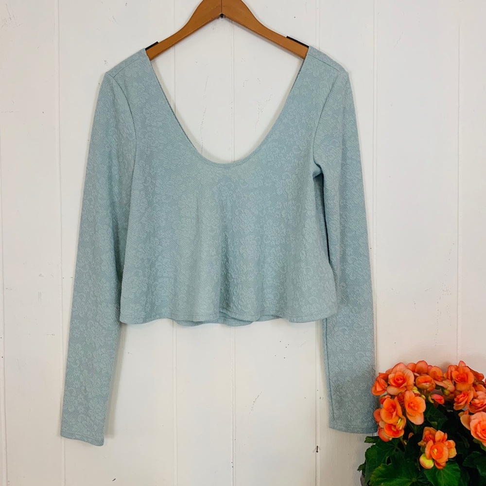 UO | Kimchi Blue Scoop Longsleeve Crop Top